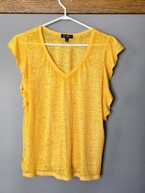 Jessica Simpson Yellow Flutter Sleeve V-Neck Top